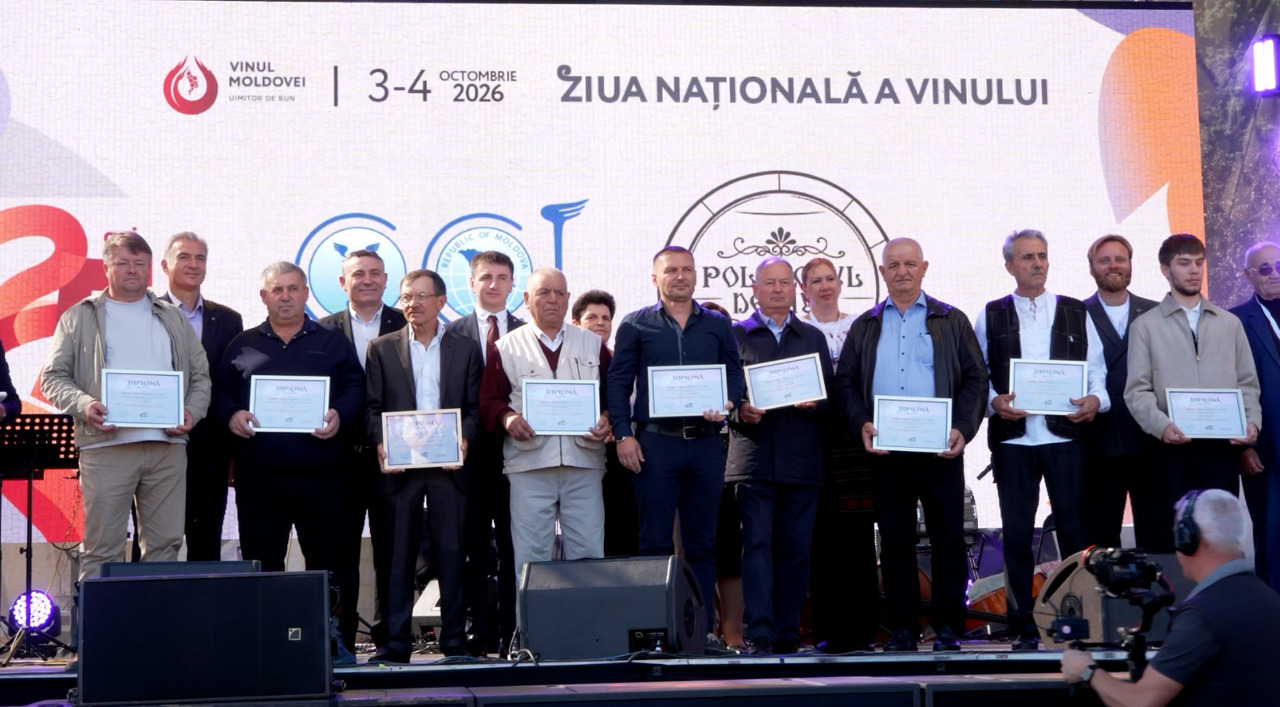 Nouă vinificatori, premiați la „Polobocul de Aur”, în cadrul Zilei Naționale a Vinului