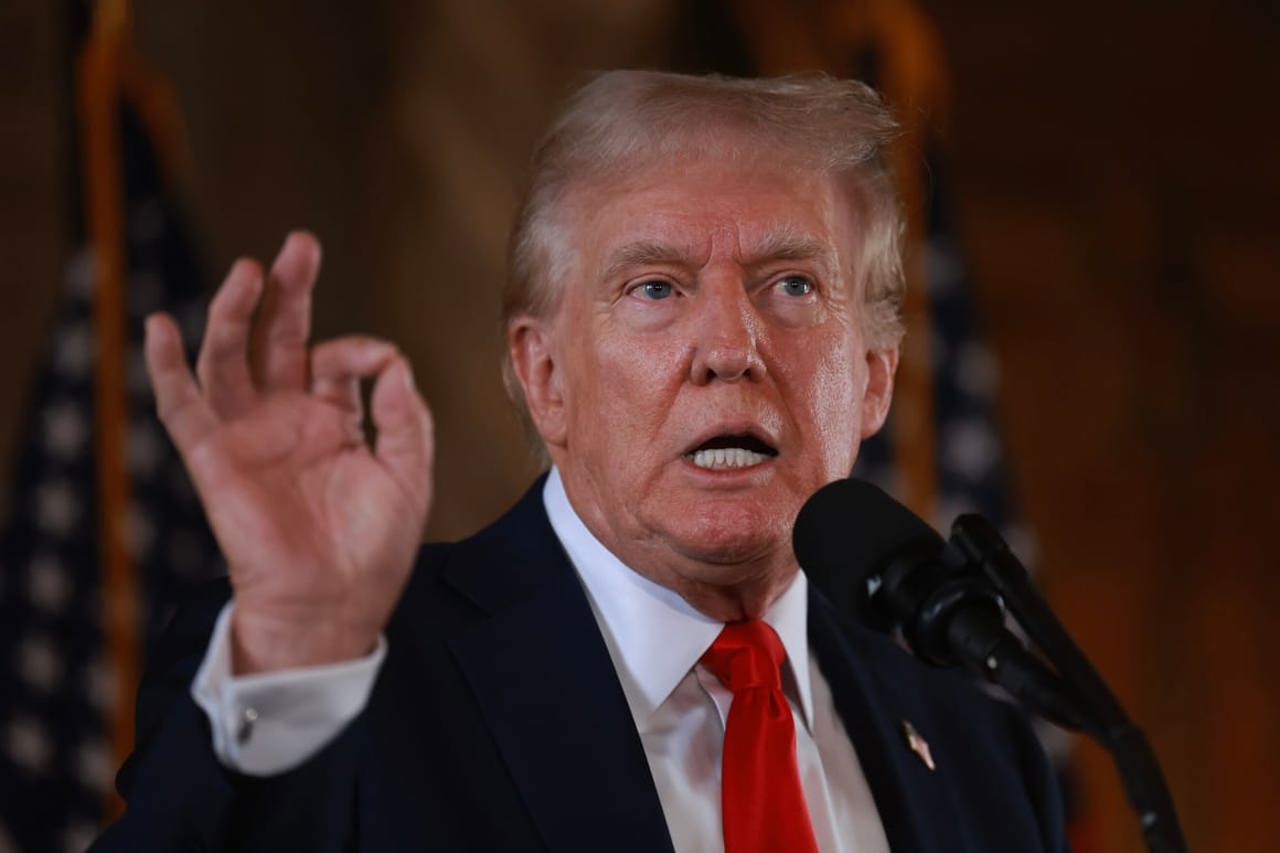 Trump: Putin va opri războiul, dacă petrolul scade sub 60 de dolari barilul
