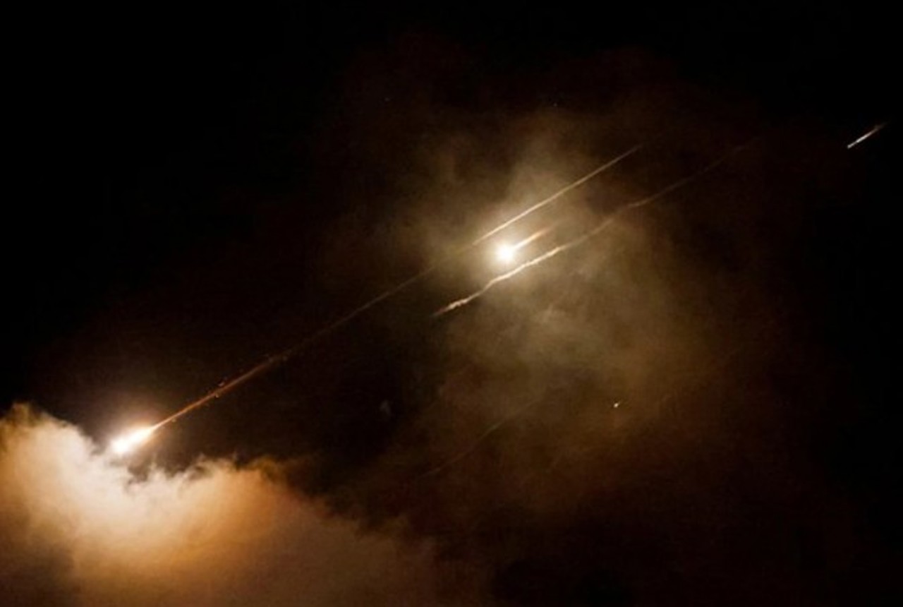 Израиль подвергся ракетному обстрелу: взрывы прогремели в районе Иерусалима и Тель-Авива