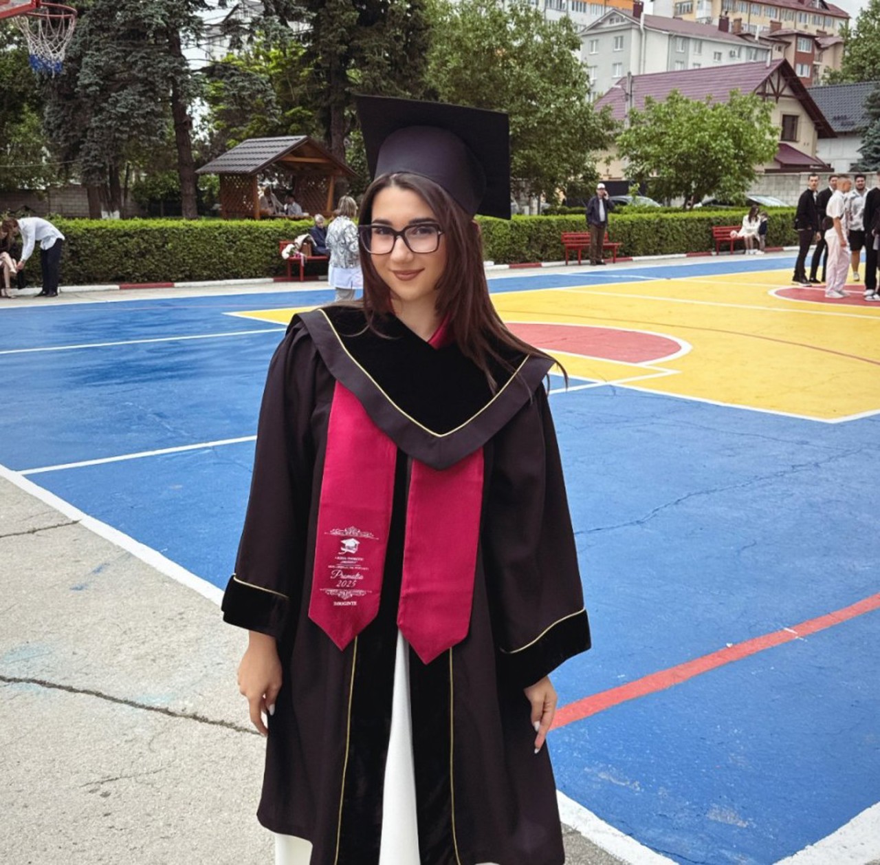 Sfaturi pentru viitorii absolvenți de la Bianca Iordachi, tânăra cu trei note de „10” la Bac din oficiu