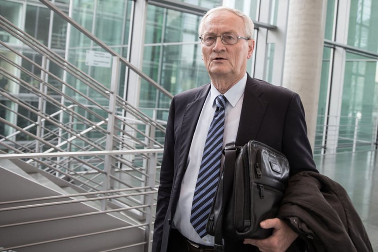 Fost șef al Serviciului de Informații Externe al Germaniei, arestat sub suspiciunea de spionaj și trădare
