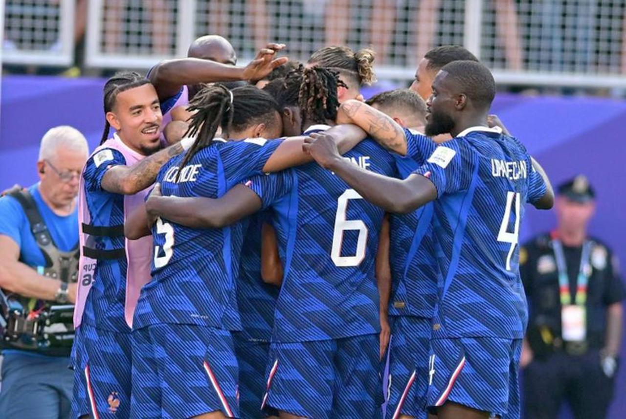 France beats Paraguay 1-0 to advance to World Cup quarterfinals