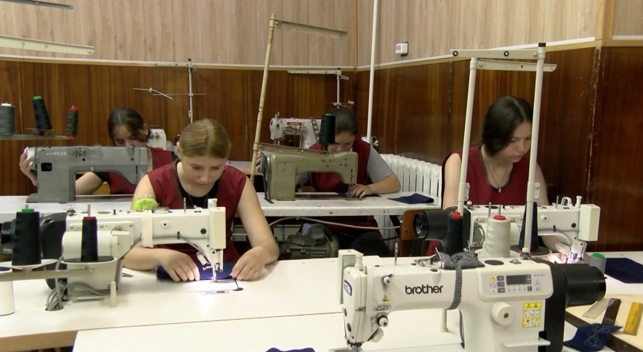 Oferta educațională se adaptează pieței: Peste 12 mii de tineri vor învăța gratuit o meserie după absolvirea gimnaziului