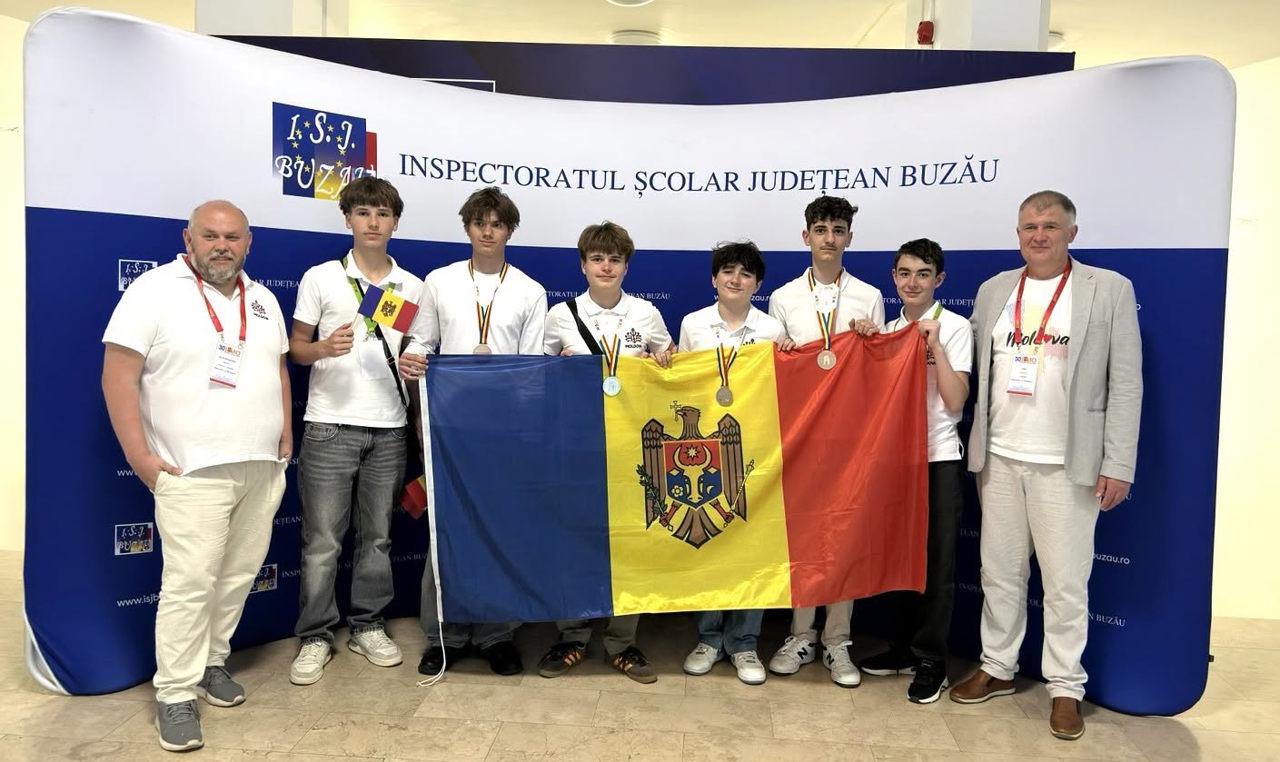 Elevii moldoveni au obținut patru medalii la Olimpiada Balcanică de Matematică pentru Juniori
