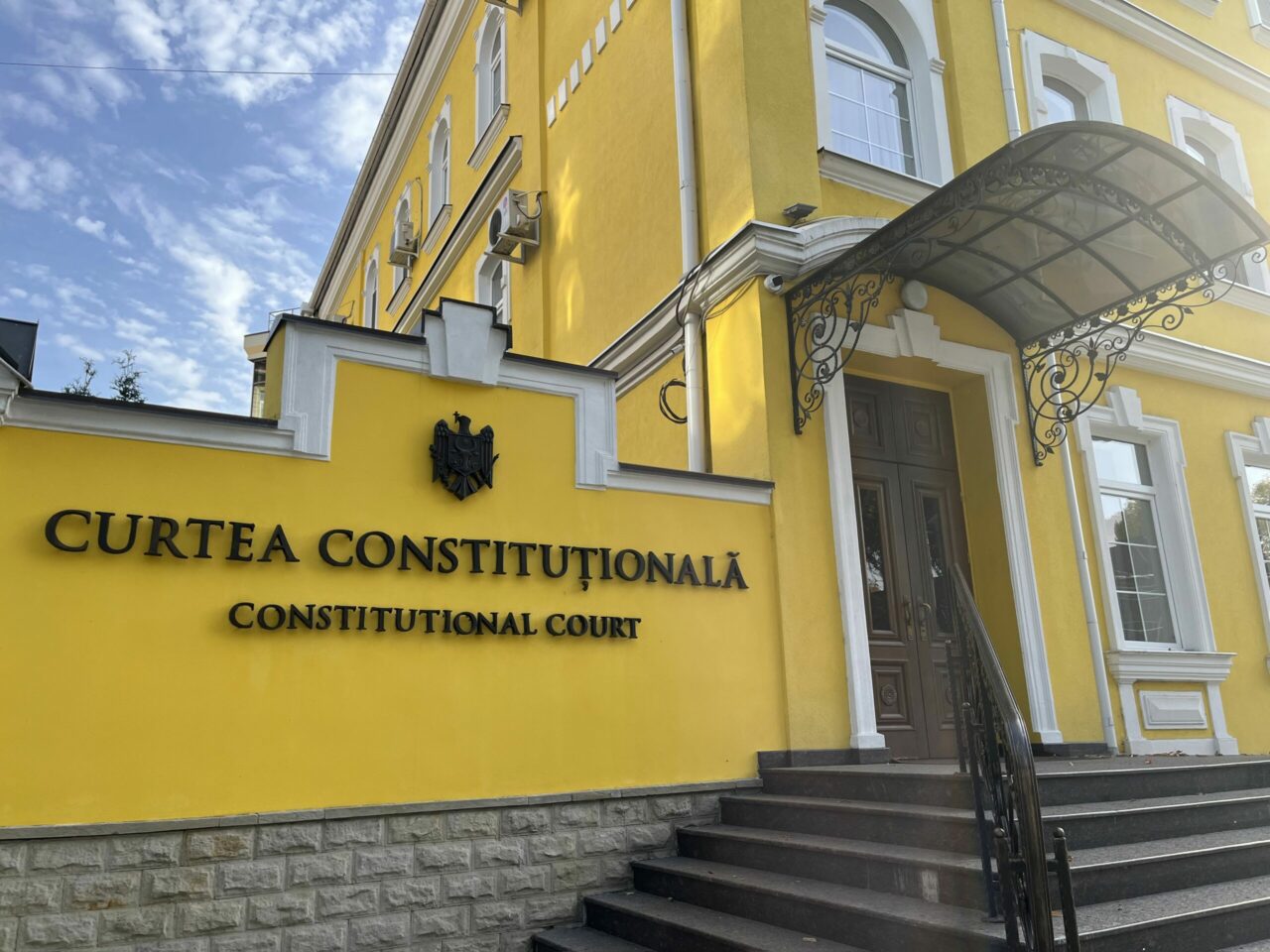 Înalta Curte declară neconstituțional un articol din Codul electoral: Persoanele asociate partidelor scoase în afara legii pot participa la alegeri