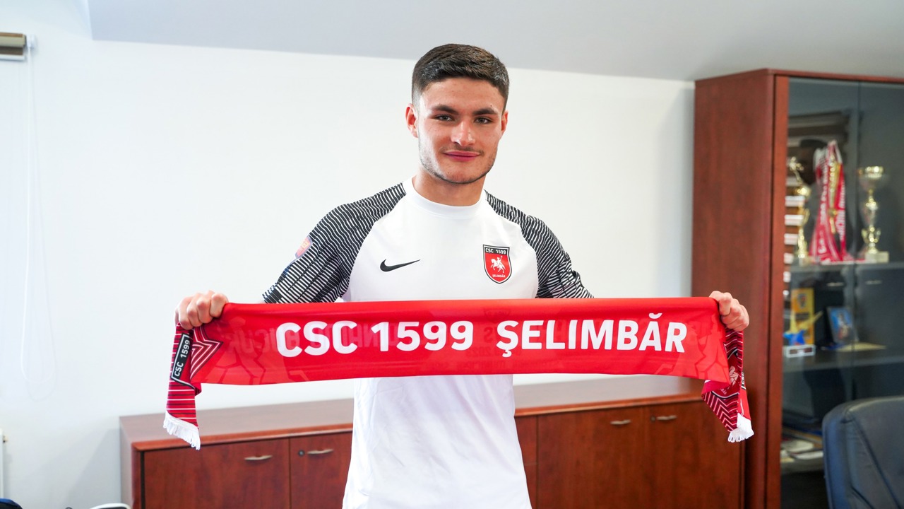 Corneliu Cotogoi, noul "călăreț roșu"! Fotbalistul moldovean a semnat cu clubul CSC Șelimbăr din județul Sibiu