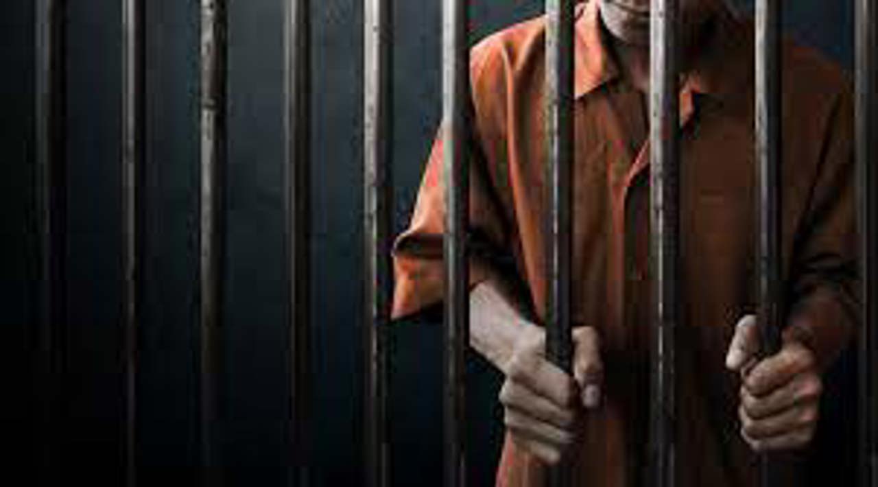 Strășeni // Un bărbat, condamnat la închisoare, după ce a violat o minoră 