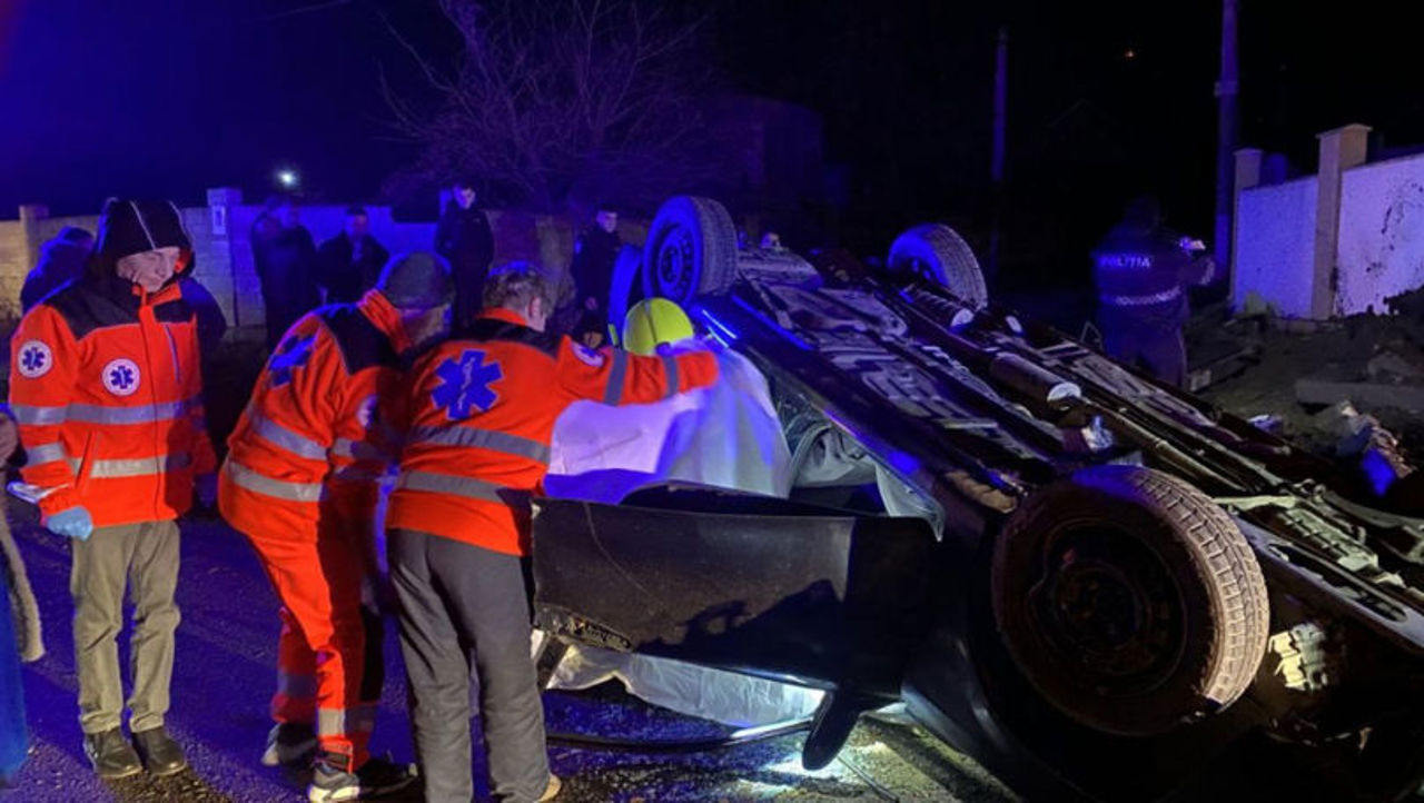 Трагическая авария в Кэушень. Водитель погибла после того, как ее автомобиль перевернулся