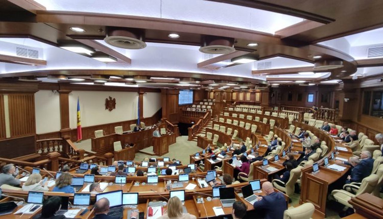 Moldovan language" is a late draft, says Moldovan chief of legislature