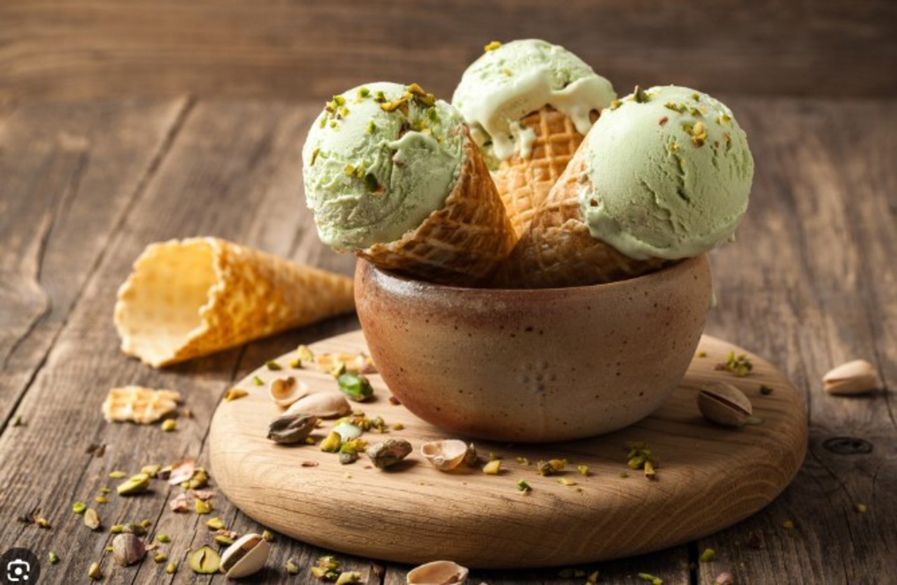 Aproape două tone de înghețată periculoasă pentru consum, distruse înainte de a ajunge în magazinele din R. Moldova