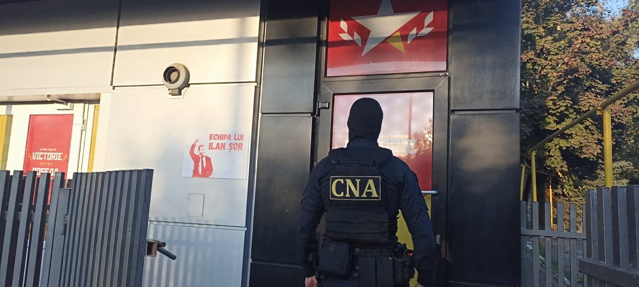 Illegal funding of parties // CNA raided an office of a political faction in Balti