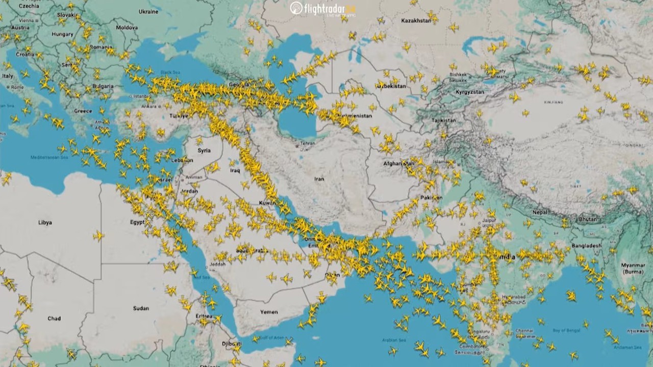 Alertă în aviație: Iranul a închis temporar spațiul aerian pe fondul tensiunilor regionale