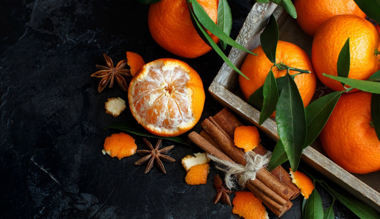 După ce consumăm citricele, rămân grămezi de coji. La ce ne pot folosi?   