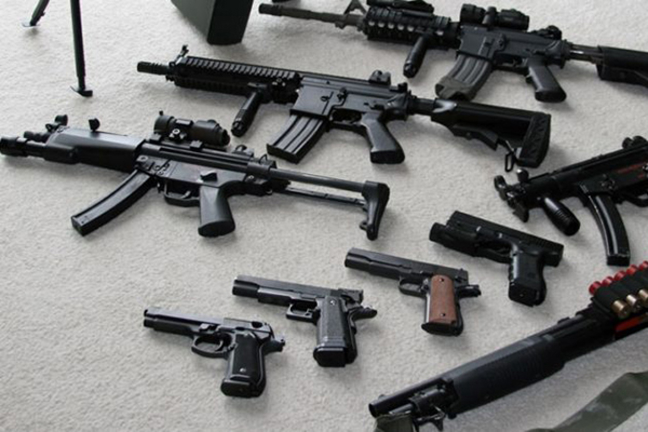 Cernăuțeanu: Accesul civililor la arme ar trebui restricționat