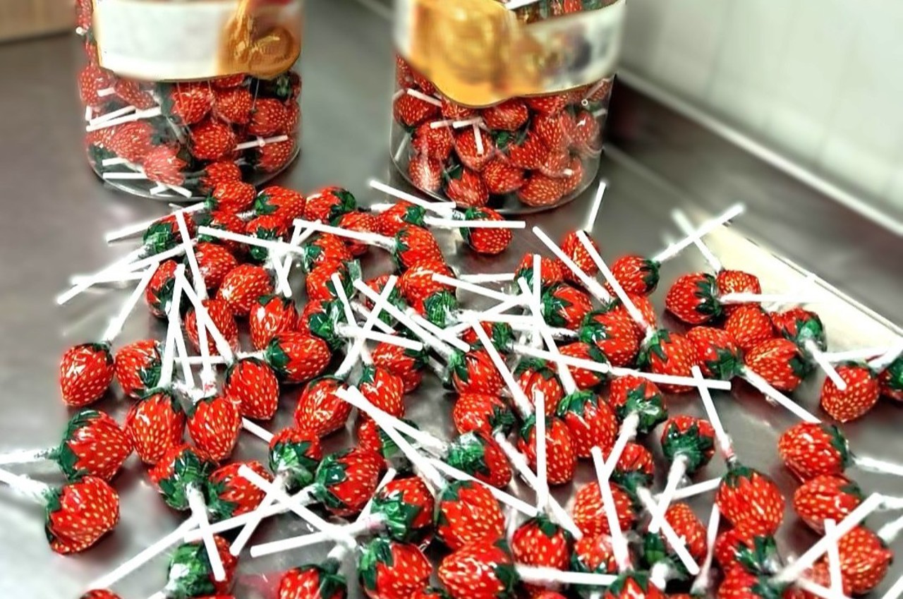 Five tons of candy seized at the border for containing hazardous substances