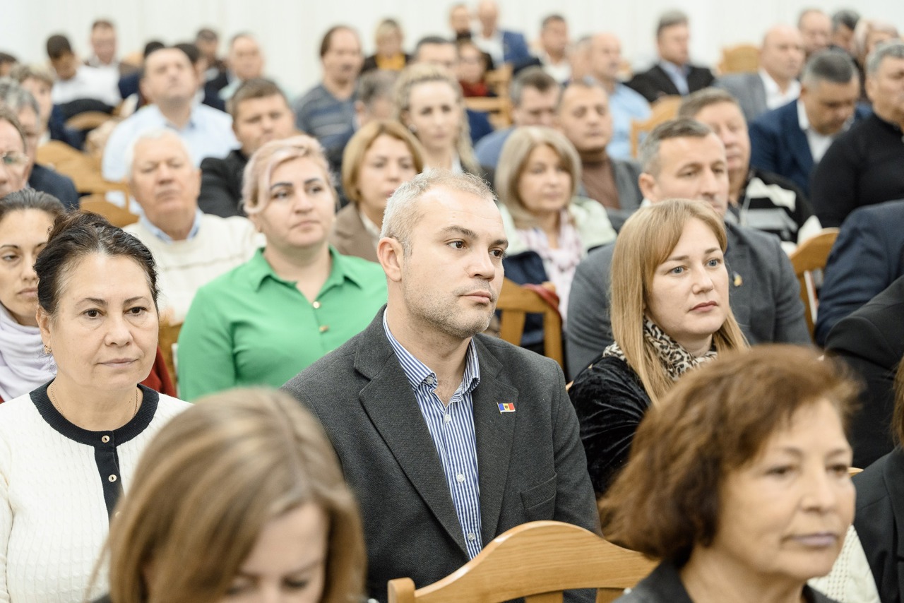 Dialog Național cu primarii: autoritățile promit accelerarea proiectelor locale și eliminarea birocrației 