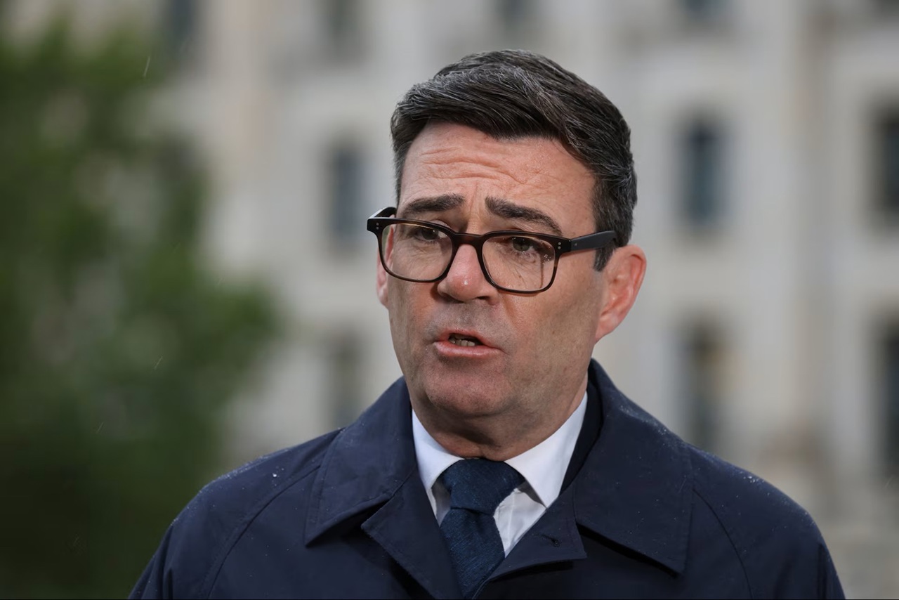 Premierul britanic Andy Burnham numește Rusia „inamic” și avertizează privind interferențele la Brexit 