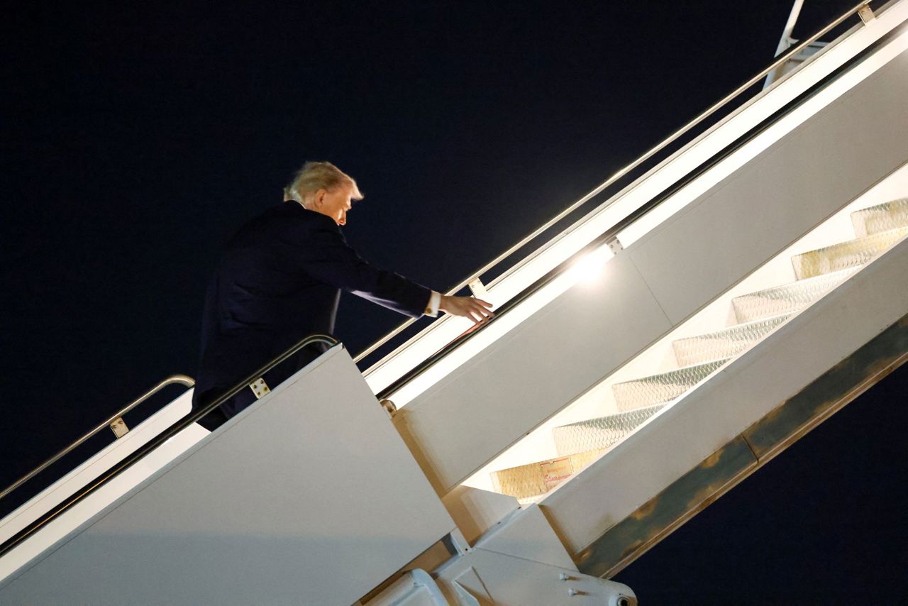 Opinie | Criza declanșată de Trump devine un risc major pentru NATO: „Fără America, UE nu are cum să se apere”