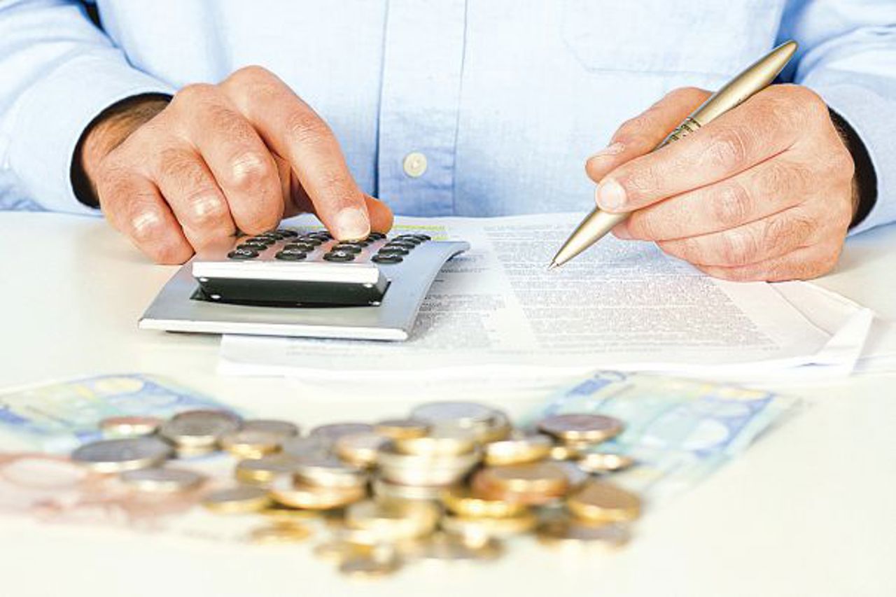 Moldova state company salaries spark legal and reform debate