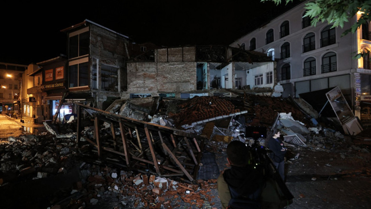 Cutremur cu magnitudinea 6,1 în vestul Turciei: Cel puțin 26 de replici în decurs de o oră  