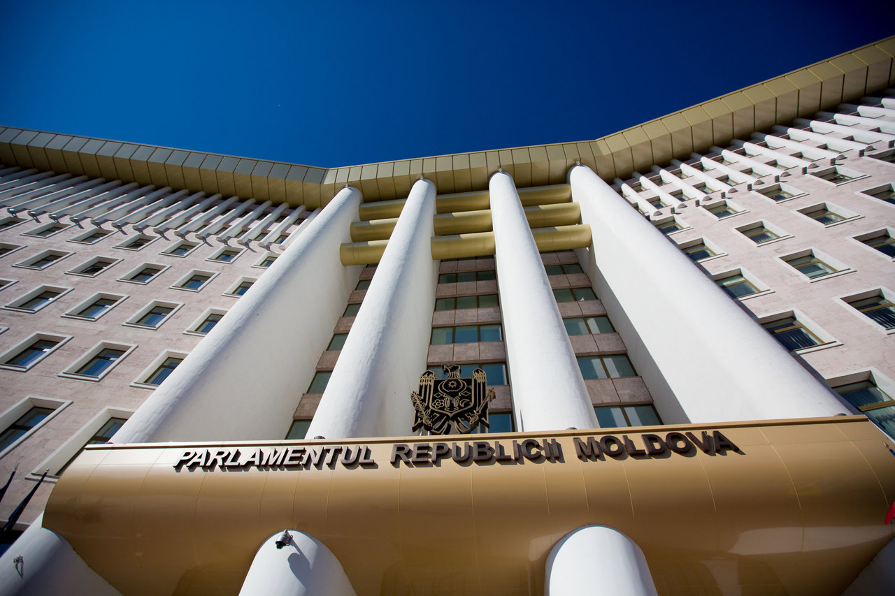 Deputații revin la muncă: Sesiunea ordinară de toamnă începe la 1 septembrie