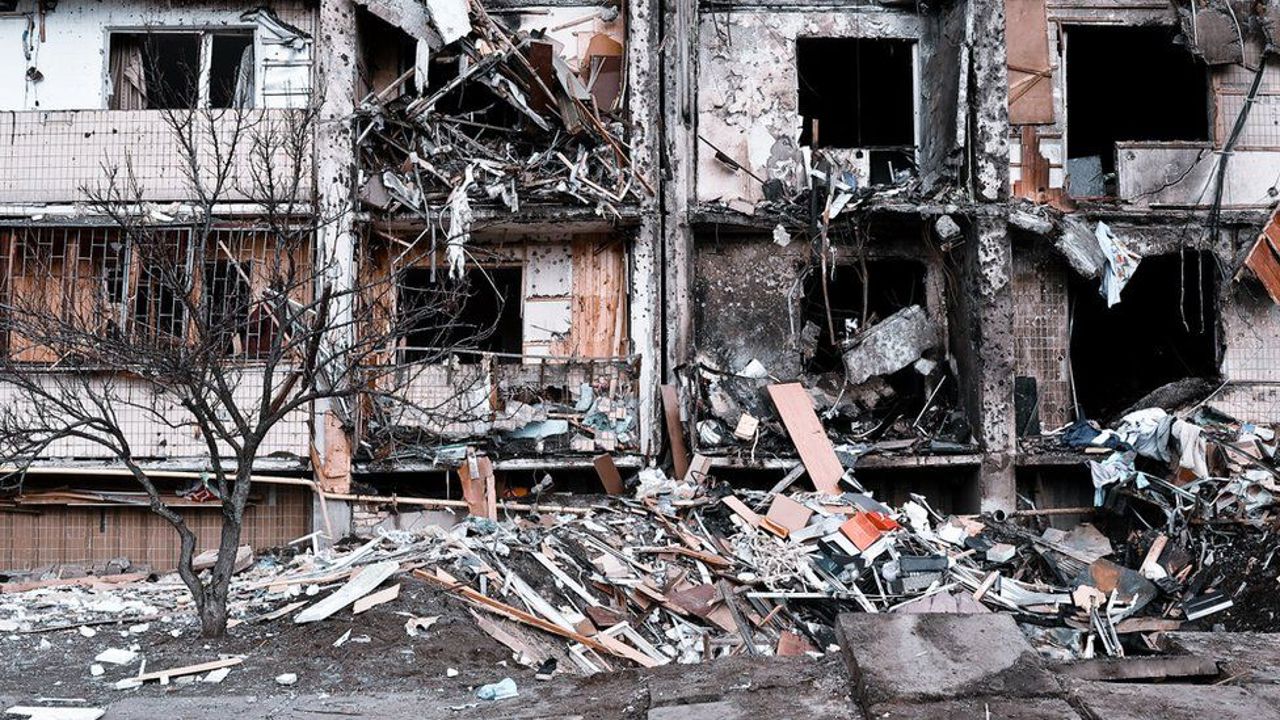 Война в Украине: Украинцы не верят обещанию Путина прекратить обстрелы на Рождество