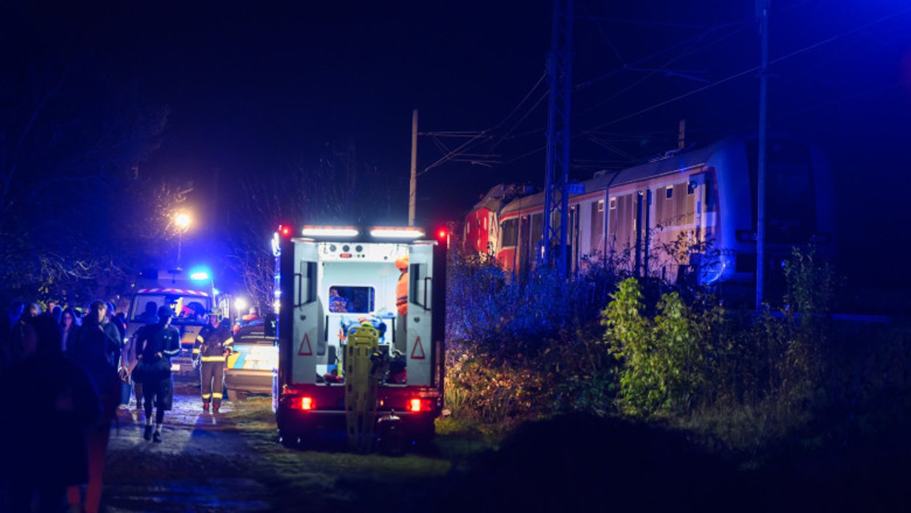 „Haos”: Două trenuri s-au ciocnit în Slovacia - al doilea accident de acest fel în ultima lună