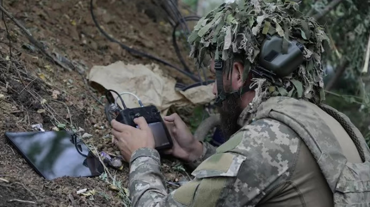 Infanteria ucraineană se apropie de ultima linie de apărare a rușilor în regiunea Zaporojie, în timp ce raidurile cu drone continuă pe teritoriul rusesc