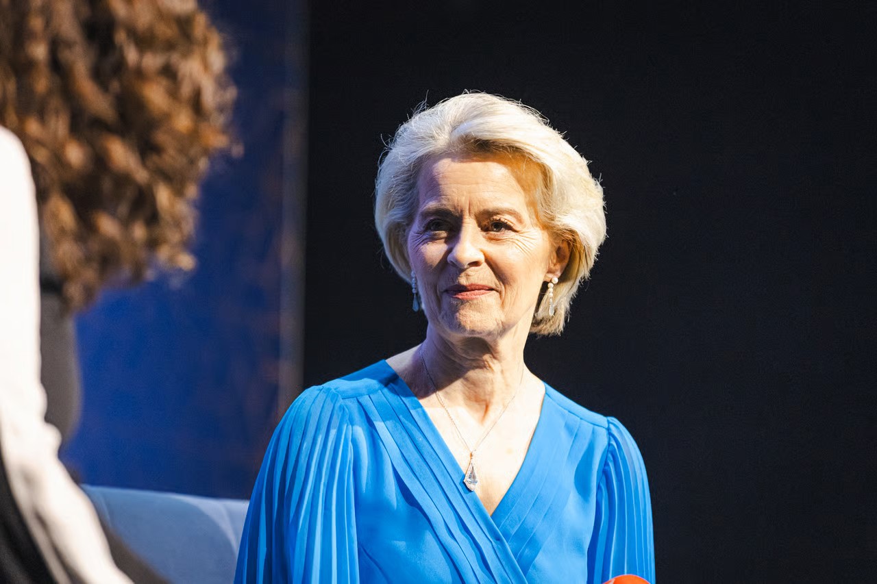 Ursula von der Leyen ripostează: Donald Trump nu ar trebui să se implice în democrația europeană