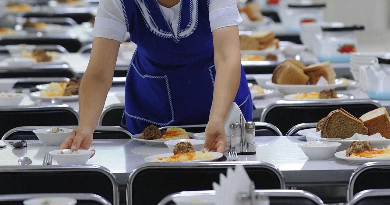 Cantinele școlare din capitală se modernizează: MEC a investit aproximativ 58 de milioane de lei în utilaje moderne și mobilier