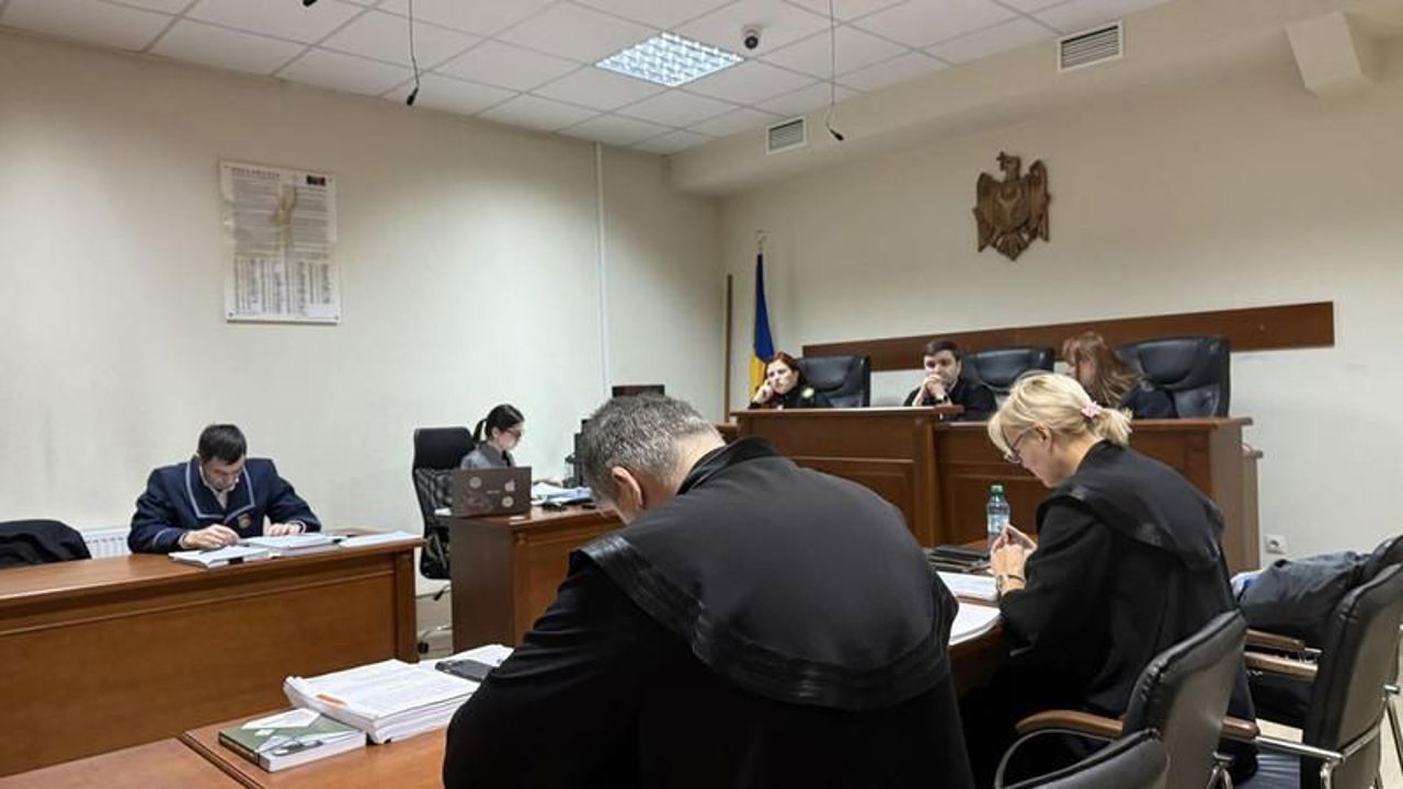 Ședința în dosarul „furtul miliardului”, amânată din nou: Plahotniuc s-a îmbolnăvit