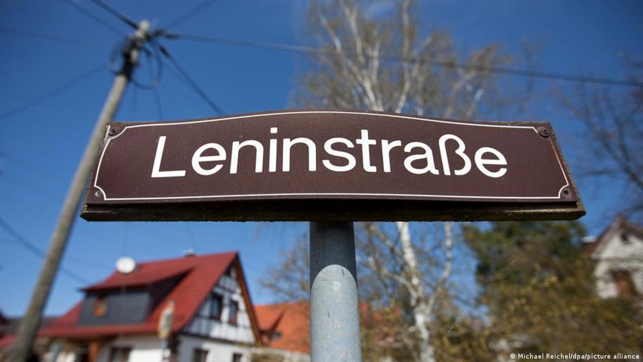  Dispută în pragul aniversării a 35-a de la reunificarea Germaniei: vor fi ori nu redenumite străzile dedicate liderilor sovietici 