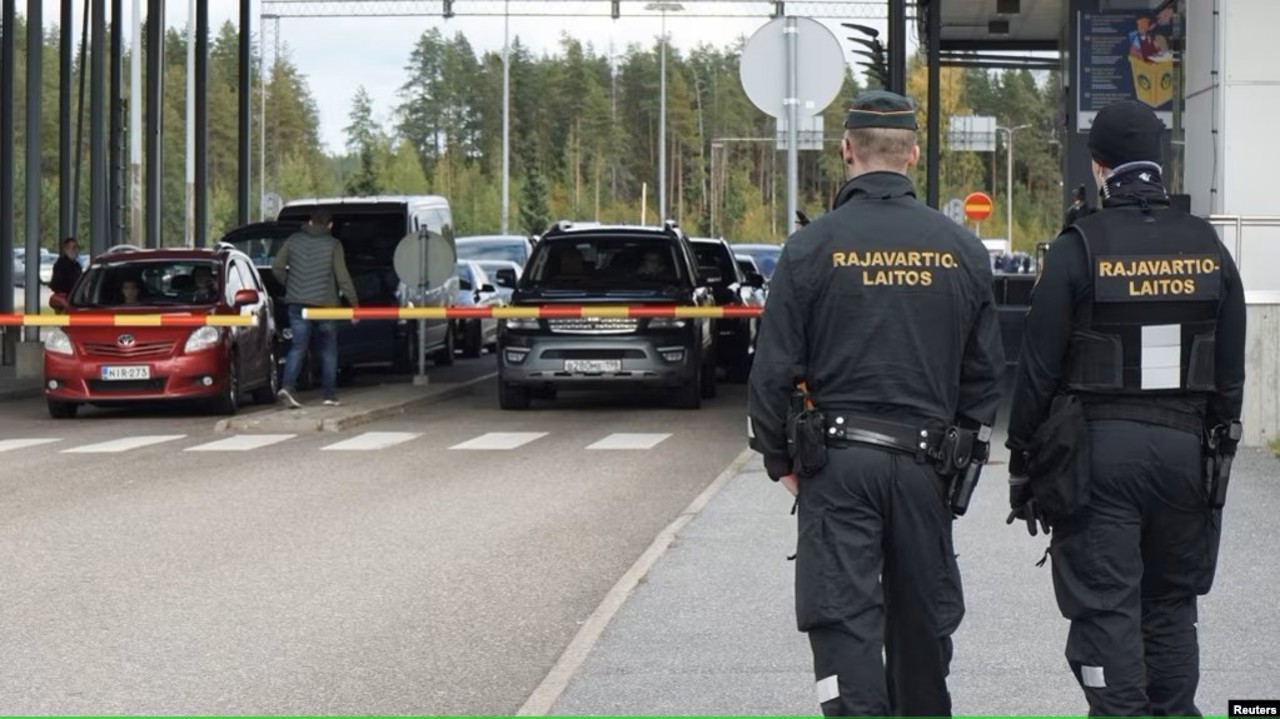 Финляндия объявила, что закроет четыре из девяти пунктов пересечения границы с Россией