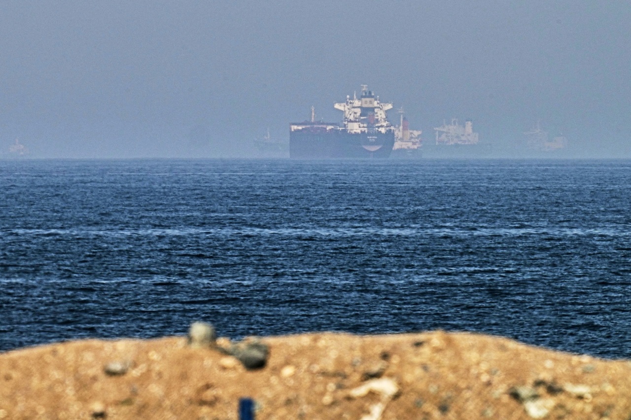 U.S. and Iran clash: Hormuz strait tensions mount