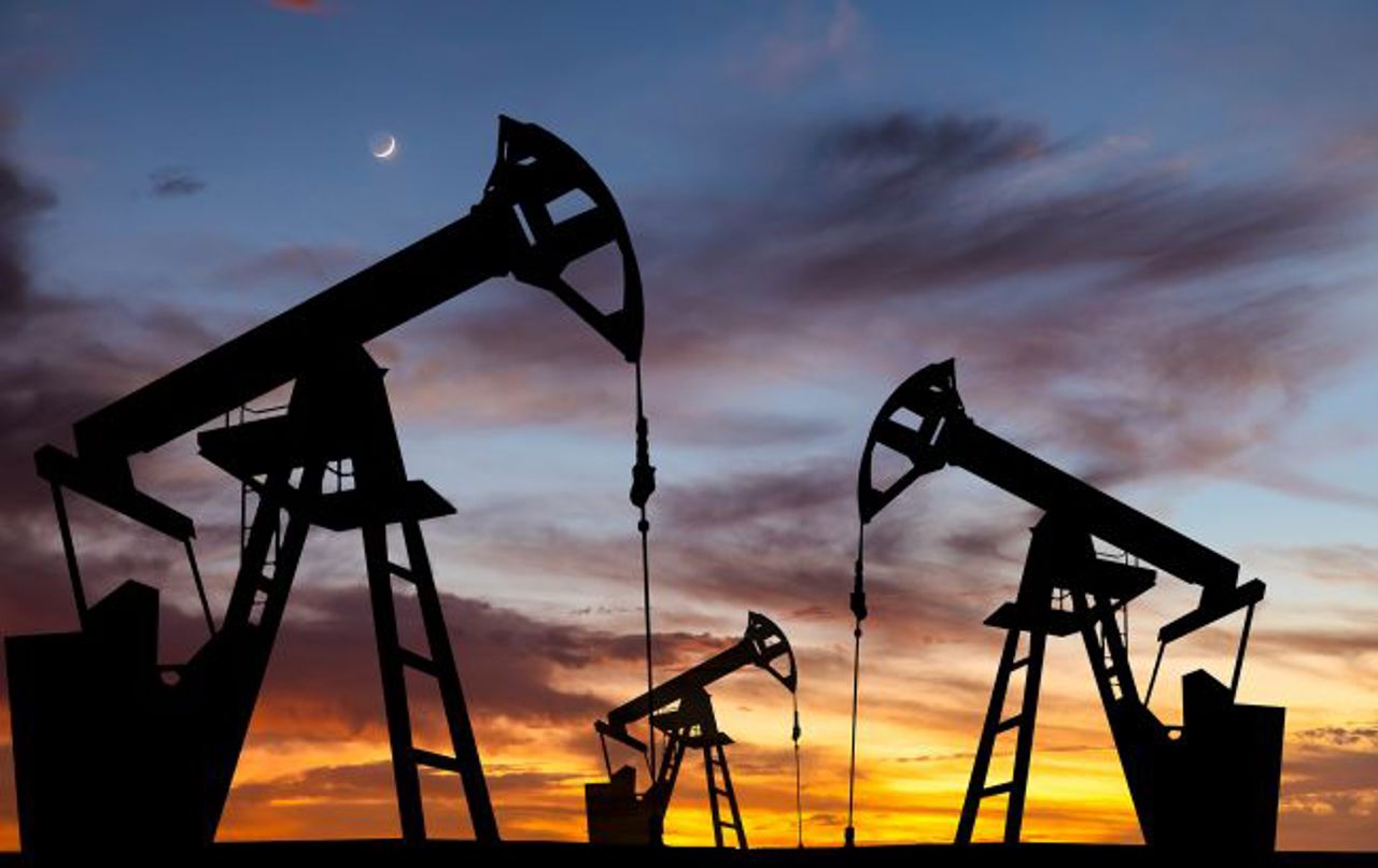 Petrolul rusesc revine temporar pe piață: SUA permit exporturile până în aprilie