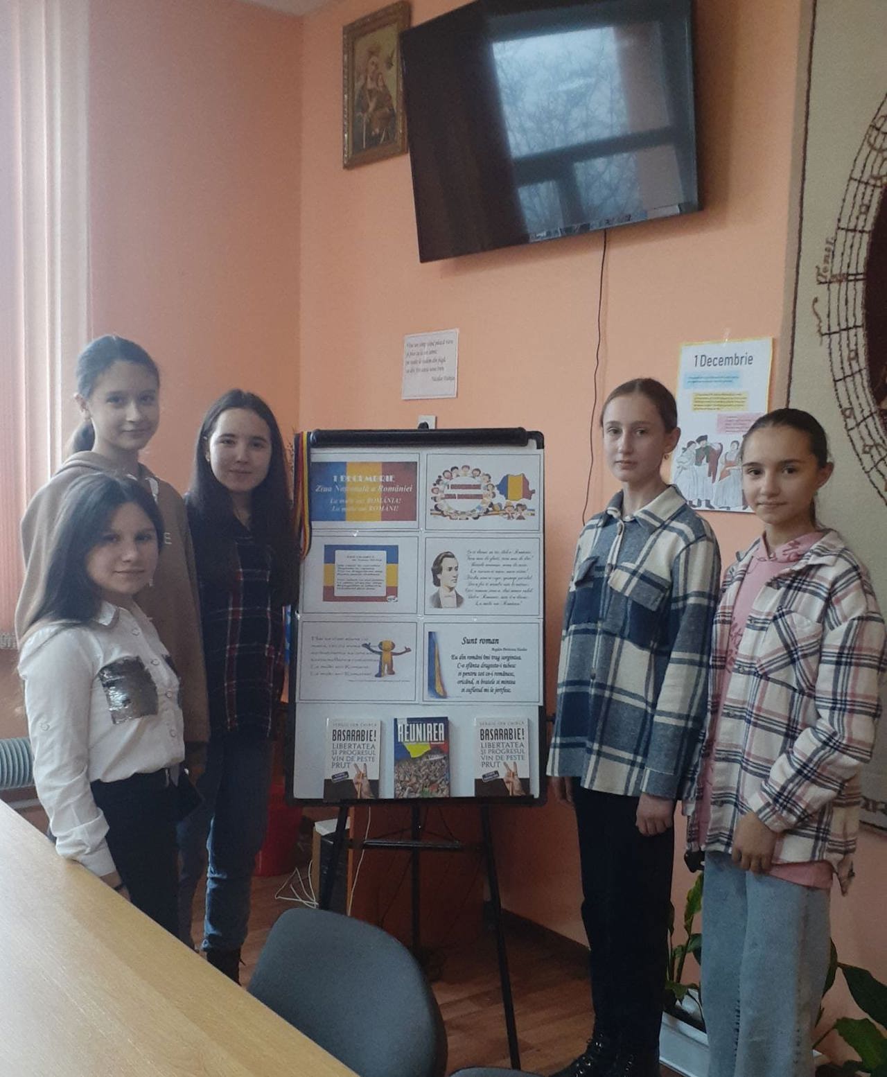 ОТ СЕРДЦА К СЕРДЦУ// Благотворительная акция, инициированная учениками школы в Бухаресте для учащихся учебного заведения за Прутом