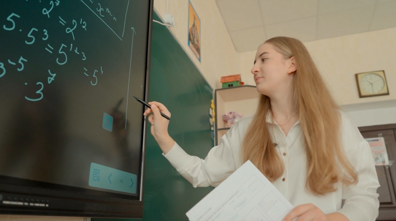 Moldova expands peer math tutoring for national exams 