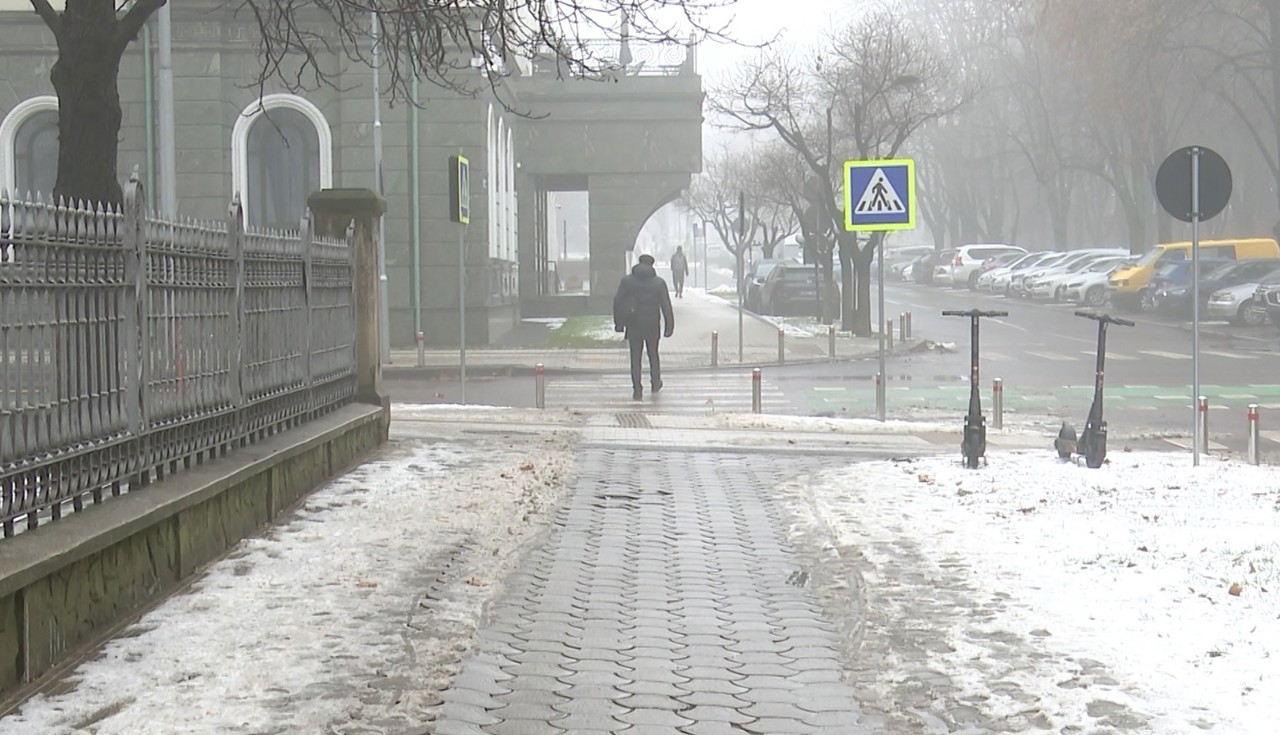 Tot mai multe traumatisme din cauza timpului. Medic: „Sunt solicitări cu entorse, fracturi, luxații” 