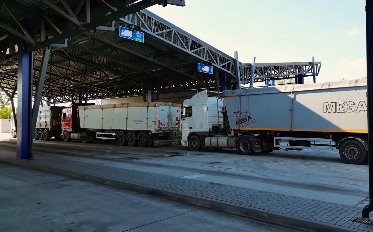 De la autorizare la notificare: Autoritățile vor putea fi informate online despre activitățile desfășurate în zona de frontieră