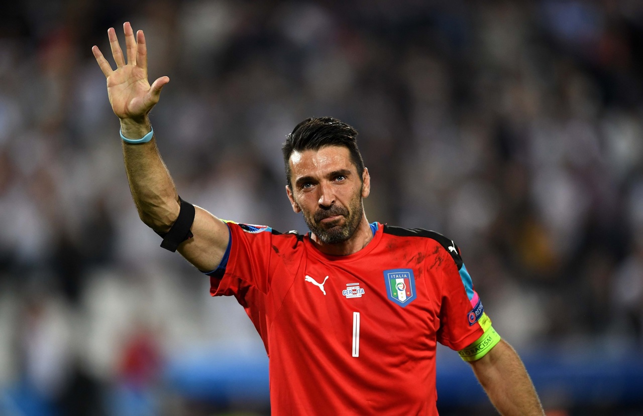 Buffon îi spune adio fotbalului