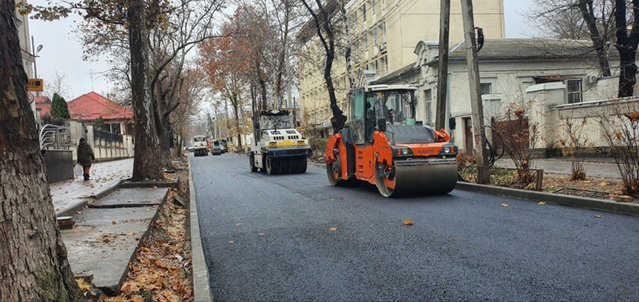 Retrospectiva 2022: Primăria capitalei s-a preocupat, în special, de renovarea drumurilor și parcurilor