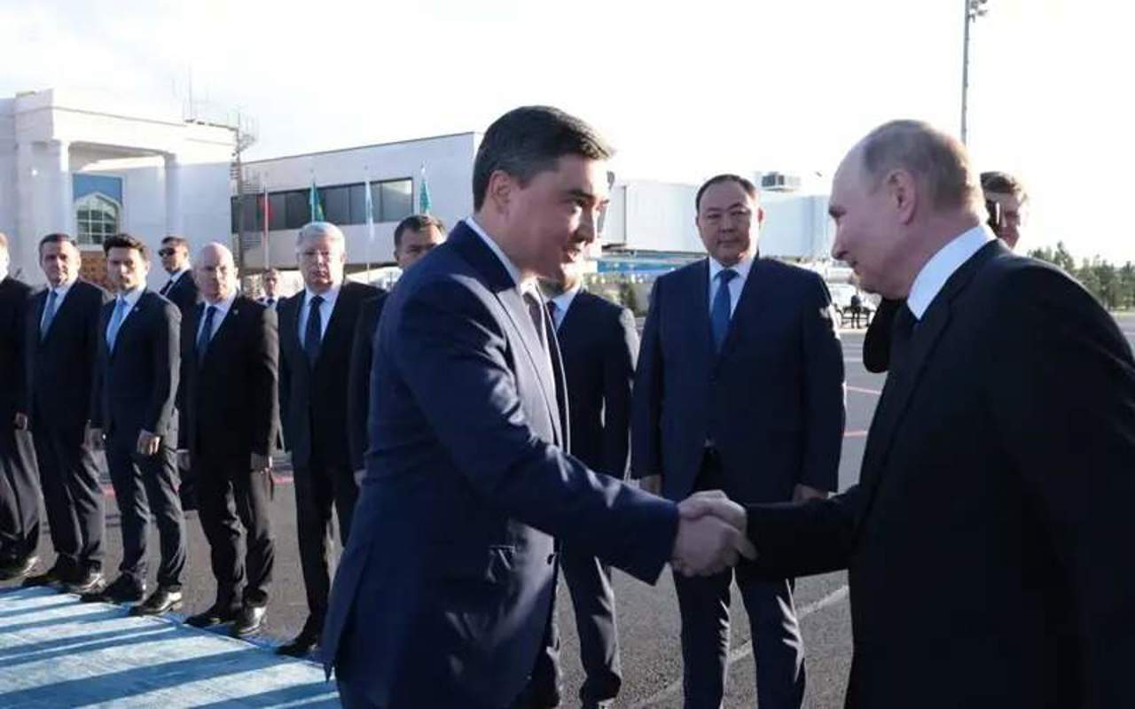 Putin a sosit la Astana pentru summitul OCS și posibile discuții cu Erdogan