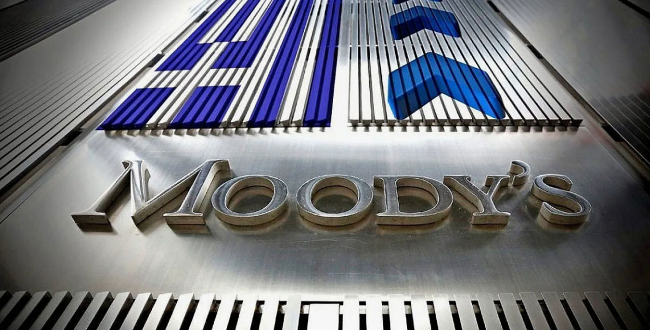 Агентство Moody's понизило кредитный рейтинг США впервые за 106 лет