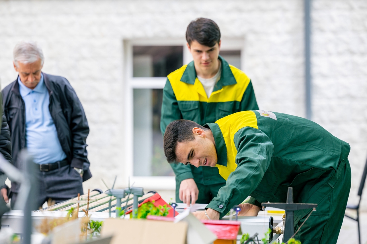 Interes crescut pentru specialitățile „verzi”: 167 de elevi înmatriculați la noile calificări 