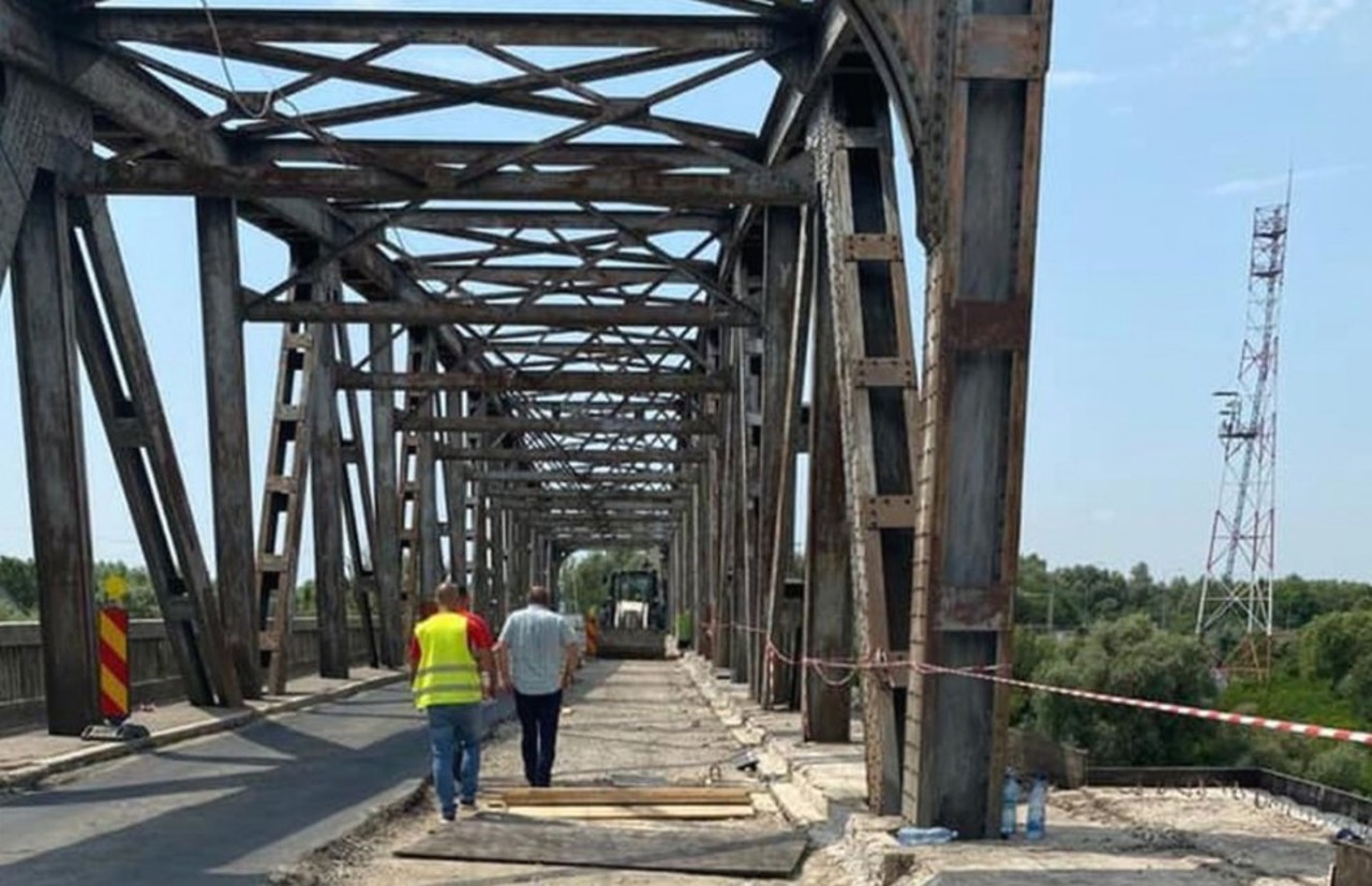 Trei poduri rutiere peste Prut vor fi modernizate