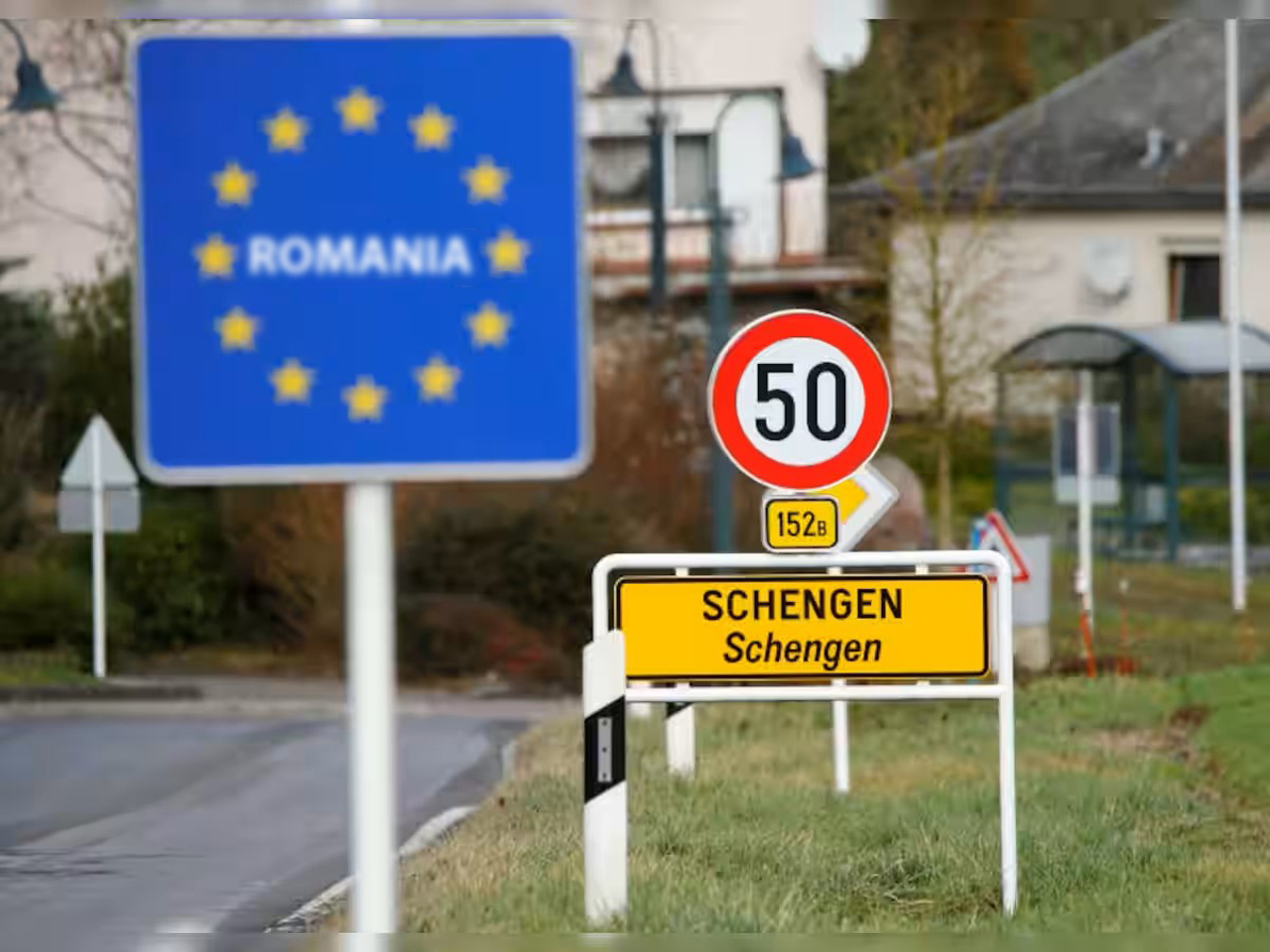 Correspondence Dan Alexe // The long road to Schengen: Romania and Bulgaria’s accession is a message to Russia