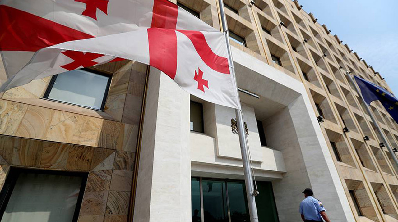 Парламент Грузии утвердил новое правительство во главе с Кобахидзе