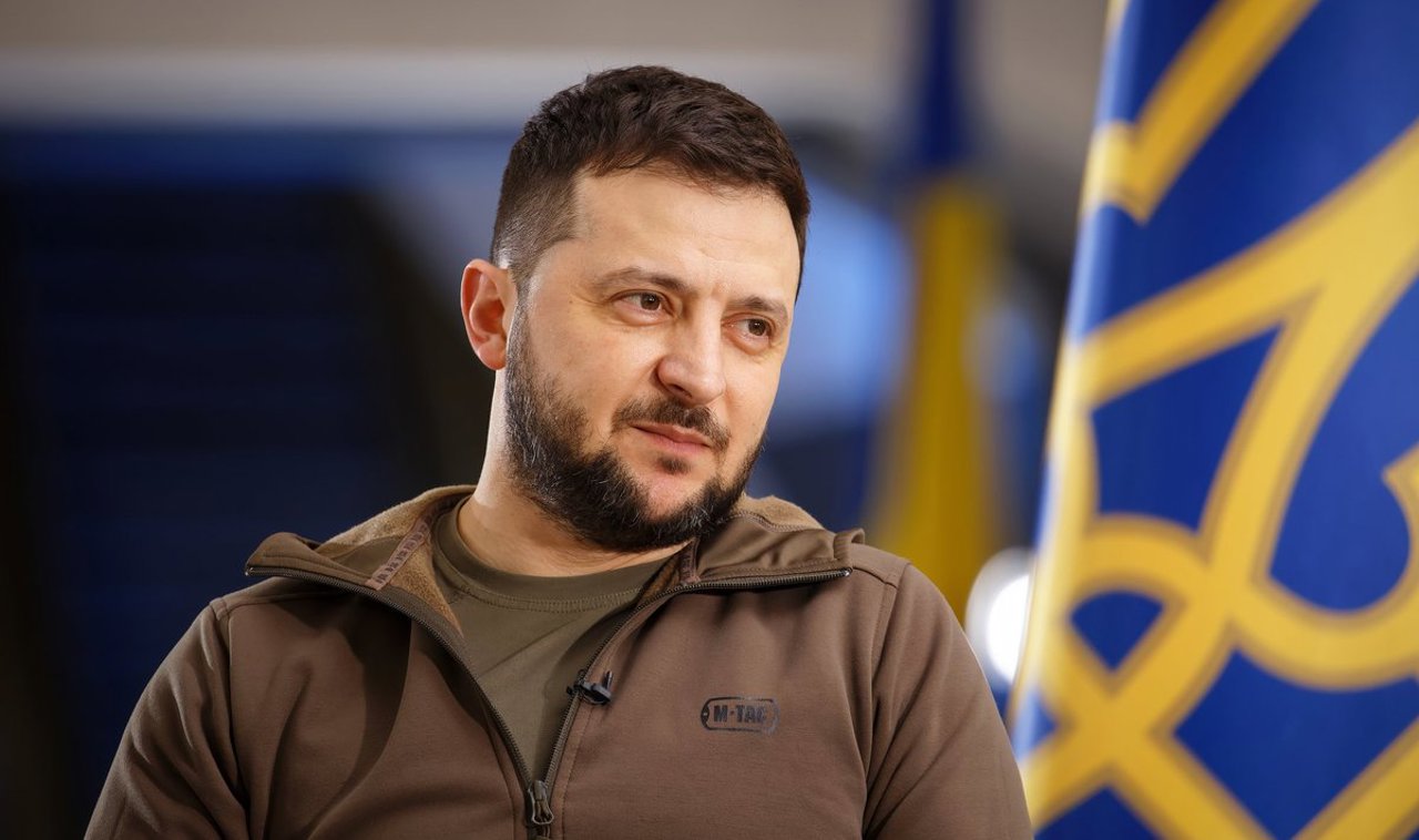 Рада подтвердила полномочия Зеленского до конца войны  