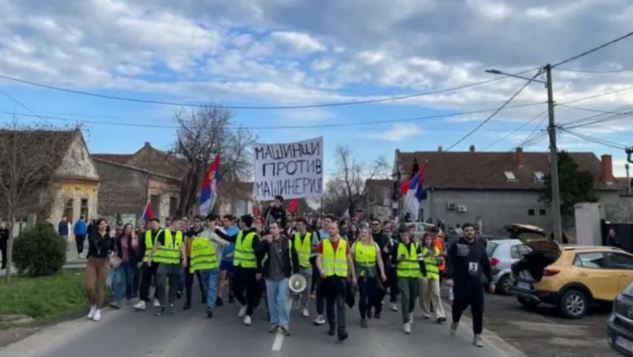 Три месяца со дня трагедии на железнодорожном вокзале в Сербии: десятки тысяч человек снова вышли на протест