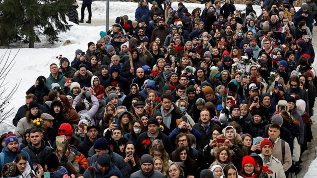 Over 100 detained across Russia for honouring Navalny amid funeral